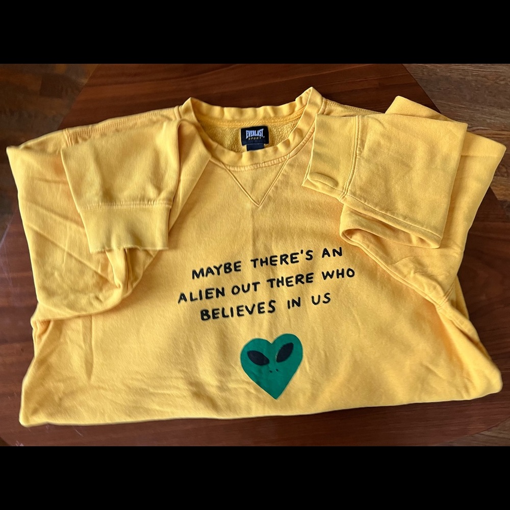 🍌 Bright Yellow Alien Sweatshirt 👽
